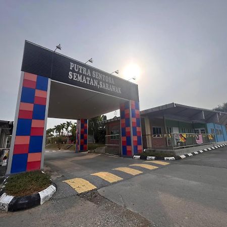 Putra Sentosa Retreat Camp, Sematan Ξενοδοχείο Εξωτερικό φωτογραφία