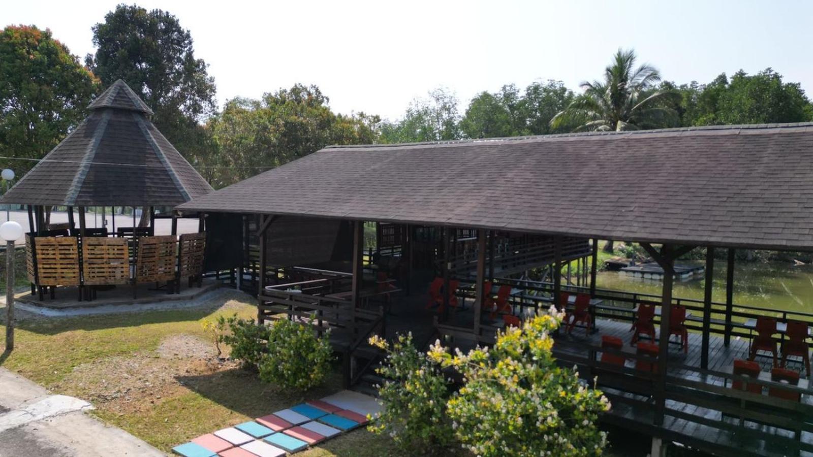 Putra Sentosa Retreat Camp, Sematan Ξενοδοχείο Εξωτερικό φωτογραφία
