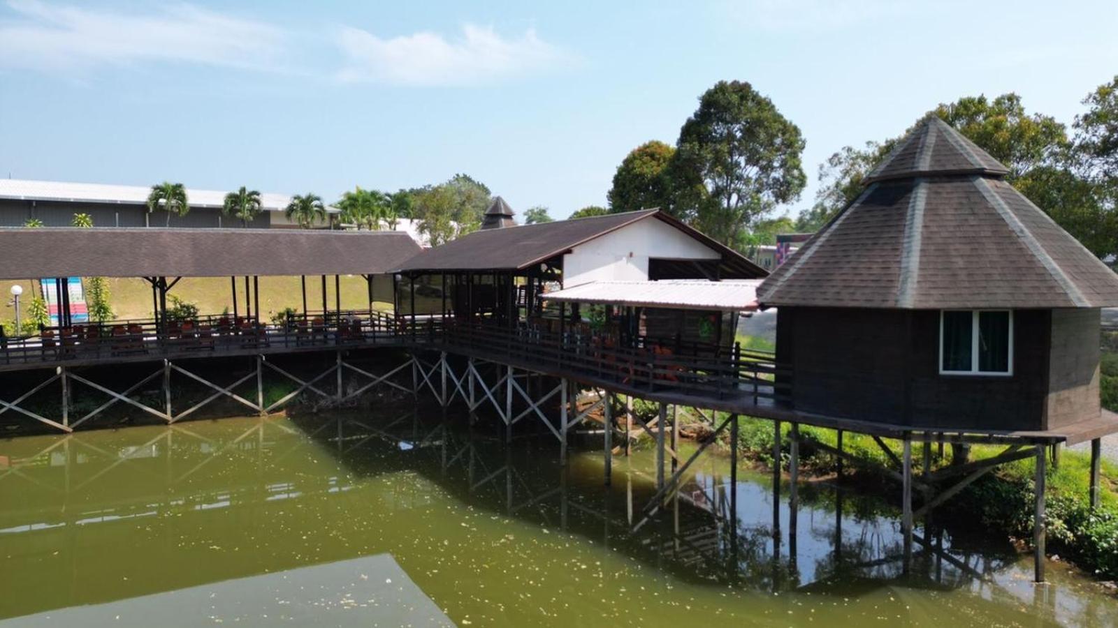 Putra Sentosa Retreat Camp, Sematan Ξενοδοχείο Εξωτερικό φωτογραφία
