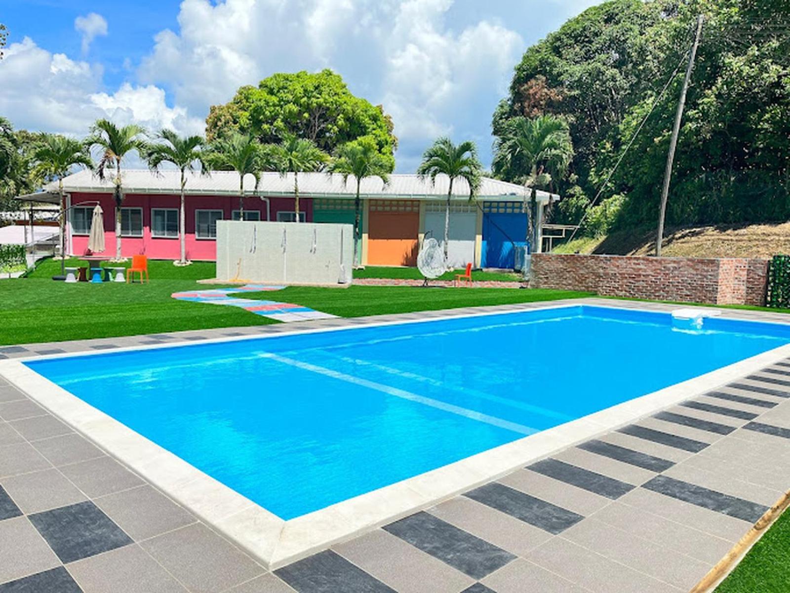 Putra Sentosa Retreat Camp, Sematan Ξενοδοχείο Δωμάτιο φωτογραφία