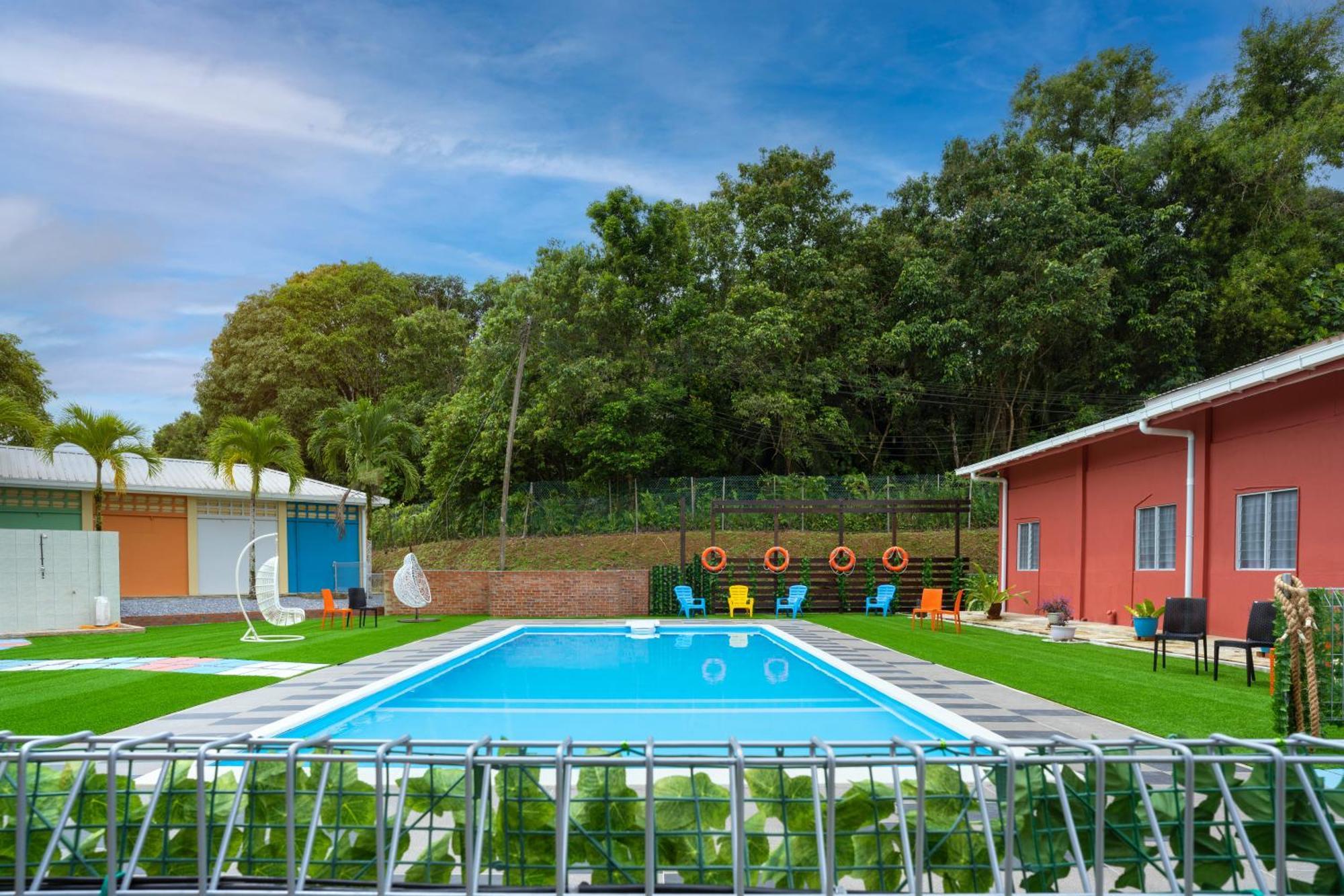 Putra Sentosa Retreat Camp, Sematan Ξενοδοχείο Εξωτερικό φωτογραφία